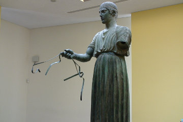 The Delphic Charioteer