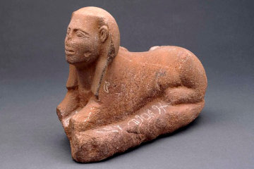 Proto-Sinaitic inscription on a sphinx