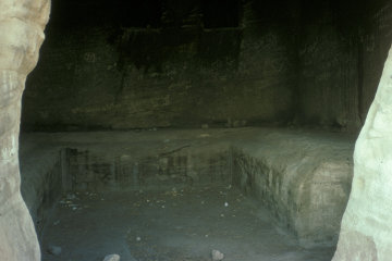 The Bab el-Siq triclinium